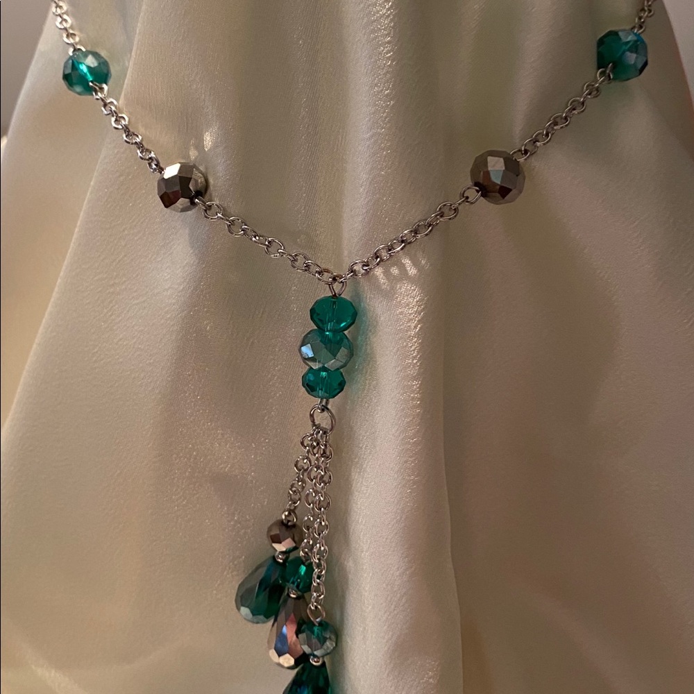 3 piece set Necklace & Earrings